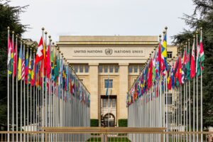 Bandeiras do Brasil e dos Estados Unidos em reunião oficial