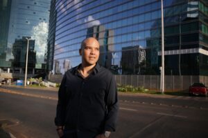 Prédios comerciais e centro financeiro no Brasil representam a movimentação do crédito corporativo